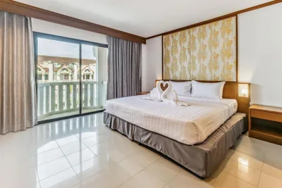 Camera Deluxe matrimoniale — Rattana Karon Beach Hotel